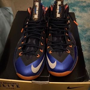 Lebron X P.S. Elite size 8.5. Stock 579827 400